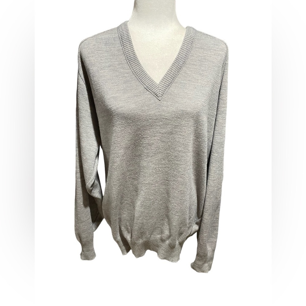 White Ram Moulaine Gray Heathered VNeck Pullover-30% Wool -Size XL